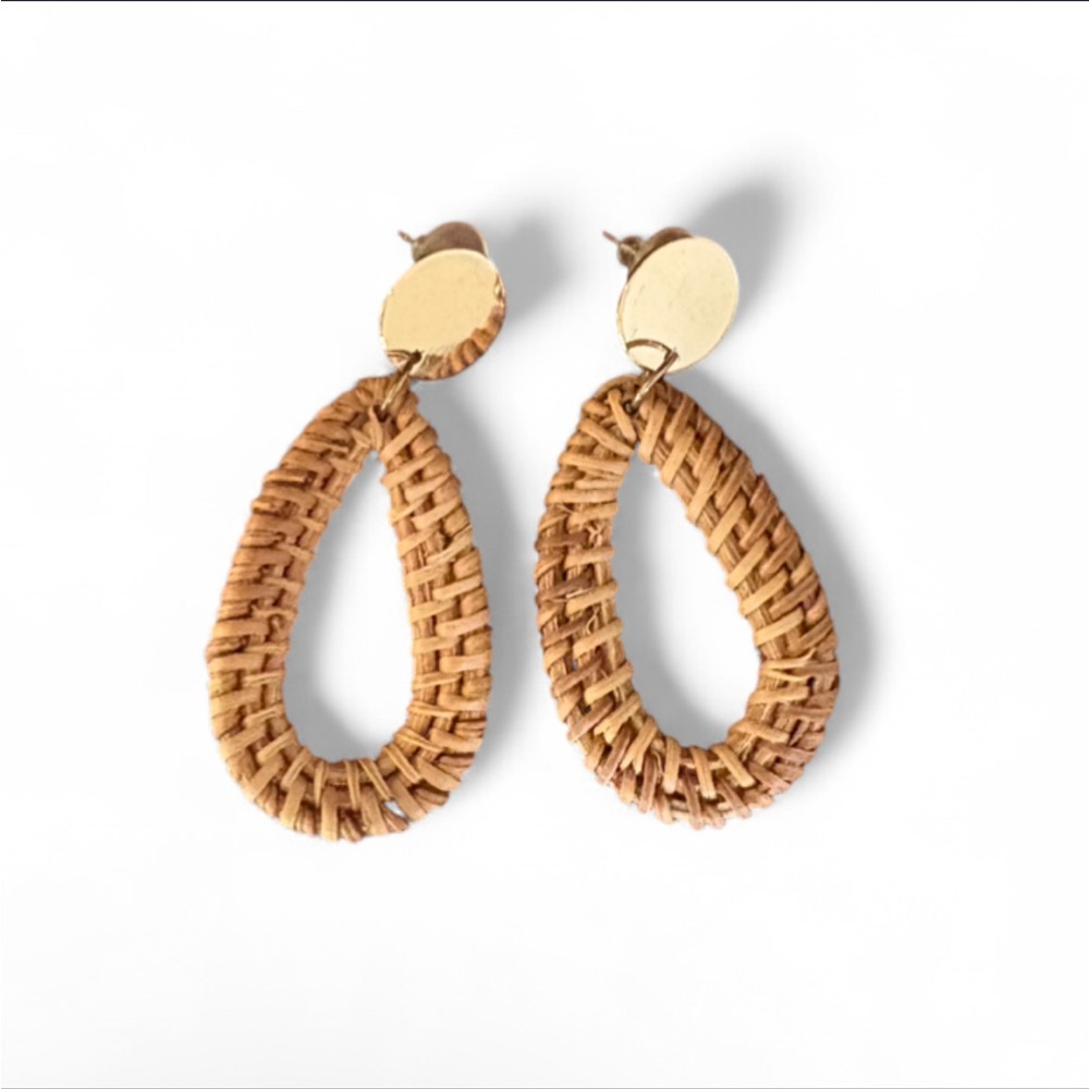 Elegant Gold and Tan Woven Earrings